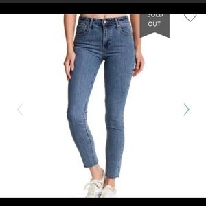Levi’s 721 High Rise Skinny Jeans